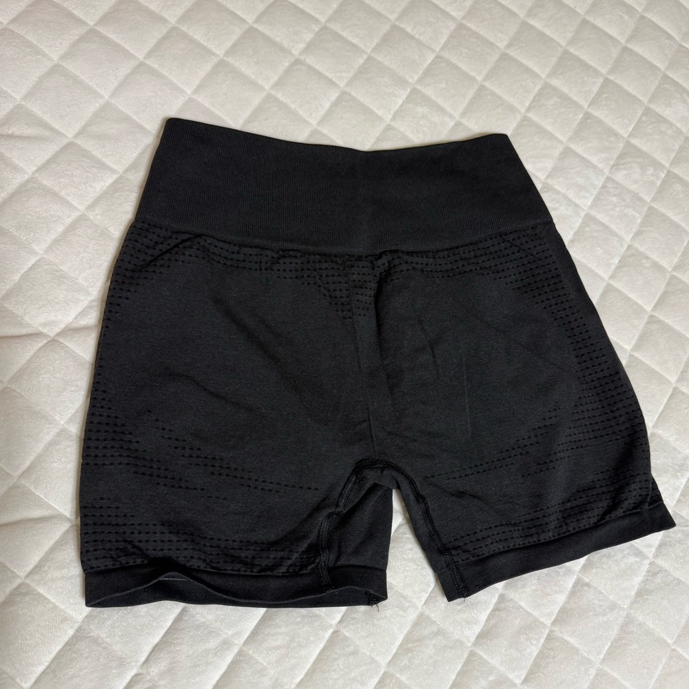 Gymshark - Picture 2 of 2